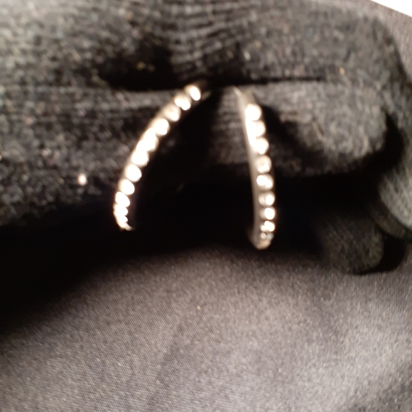 Fashion Black Acrylic Earrings - Picture 3 of 4